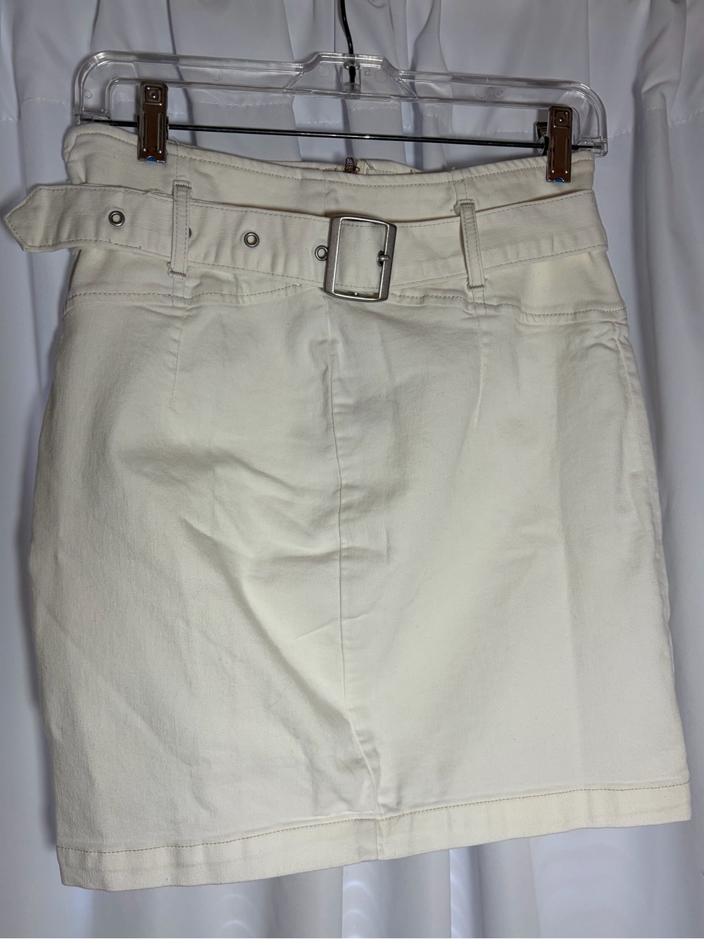 FREE PEOPLE White Denim Mini Skirt with Belt size 8